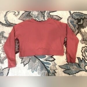 Wild fable - woman’s crop top sweater Sz medium